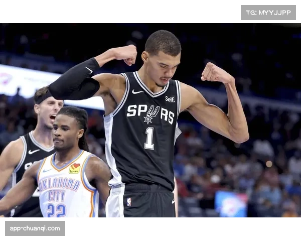 鹈鹕不敌灰熊遭遇四连败，锡安·威廉姆森膝盖不适提前退场